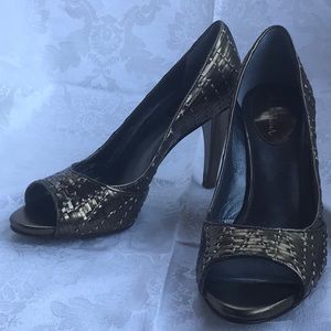 New Cole Haan Bronze Woven Leather pumps 8M